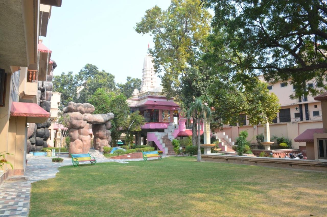 Vrindāvan Ananda Krishna Van מראה חיצוני תמונה